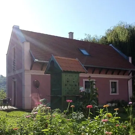 Ket Kapu Udvarhaz Apartment *