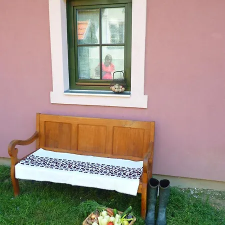 Két Kapu Udvarház Appartamento