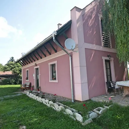 Appartamento Két Kapu Udvarház *